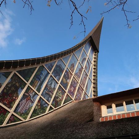 City Center Located City Villa Tilburg Alexander Bagian luar foto